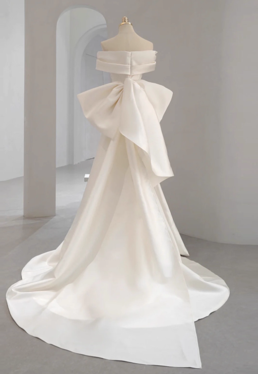 Minimalist Wedding Dress Off Shoulder Pleated Mermaid Wedding Dress  D3631