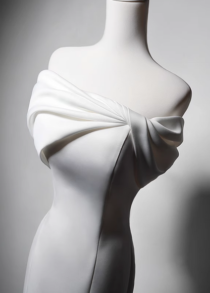 Elegant Wedding Dress Strapless Pleated Mermaid Wedding Dress  D3644