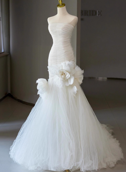 Stunning Wedding Dress Strapless Pleated Flower Mermaid Wedding Dress  D3658