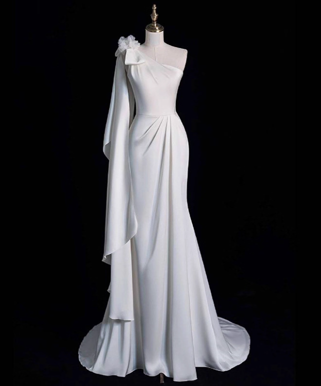 Minimalist Wedding Dress One Shoulder Pleated Mermaid Wedding Dress  D3665