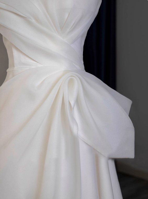 New Arrival Wedding Dress A Line Strapless Pleated Wedding Dress D3667