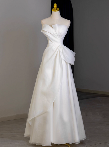 New Arrival Wedding Dress A Line Strapless Pleated Wedding Dress D3667