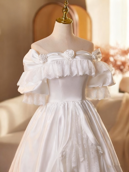 Vintage Wedding Dress Off Shoulder Pleated Lace Wedding Dress  D3691