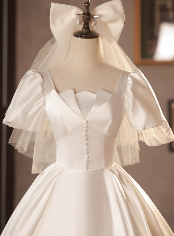 Elegant Wedding Dress Short Sleeve Pleated Wedding Dress  D3702