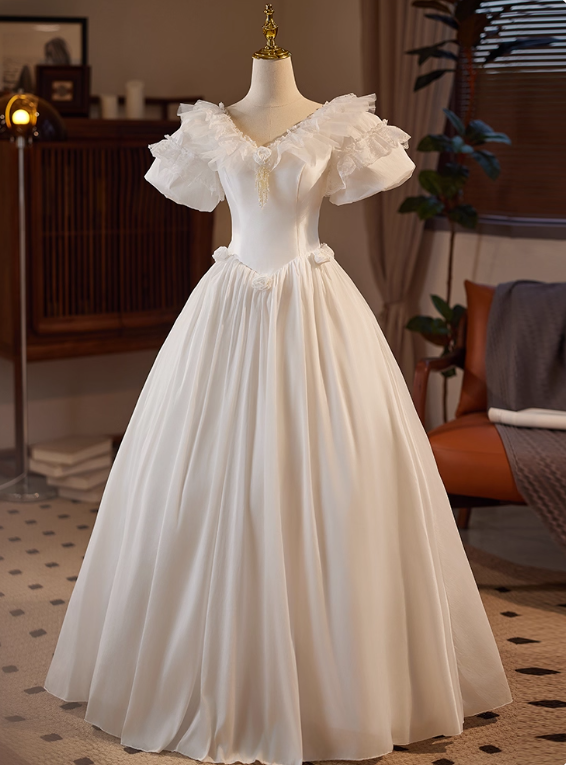 Stunning Wedding Dress V-neck Tulle Pleated Wedding Dress  D3706