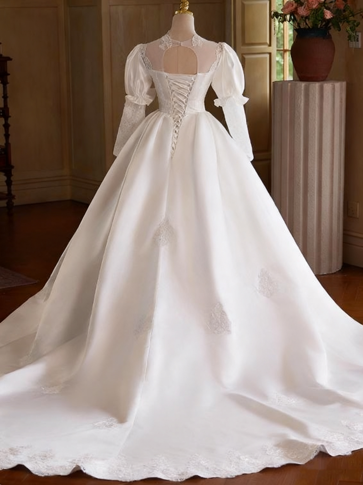Vintage Wedding Dress Long Sleeve Lace Pleated Wedding Dress  D3750