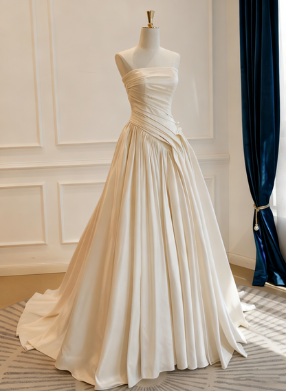 New Arrival Wedding Dress Strapless Pleated Wedding Dress  D3770