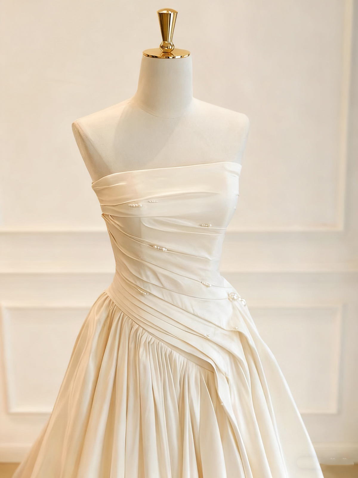 New Arrival Wedding Dress Strapless Pleated Wedding Dress  D3770