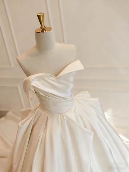 Minimalist Wedding Dress Asymmetrical Neck Pleated Wedding Dress  D3807