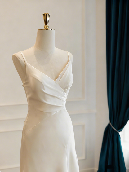 Minimalist Wedding Dress V-neck Pleated Wedding Dress  D3810