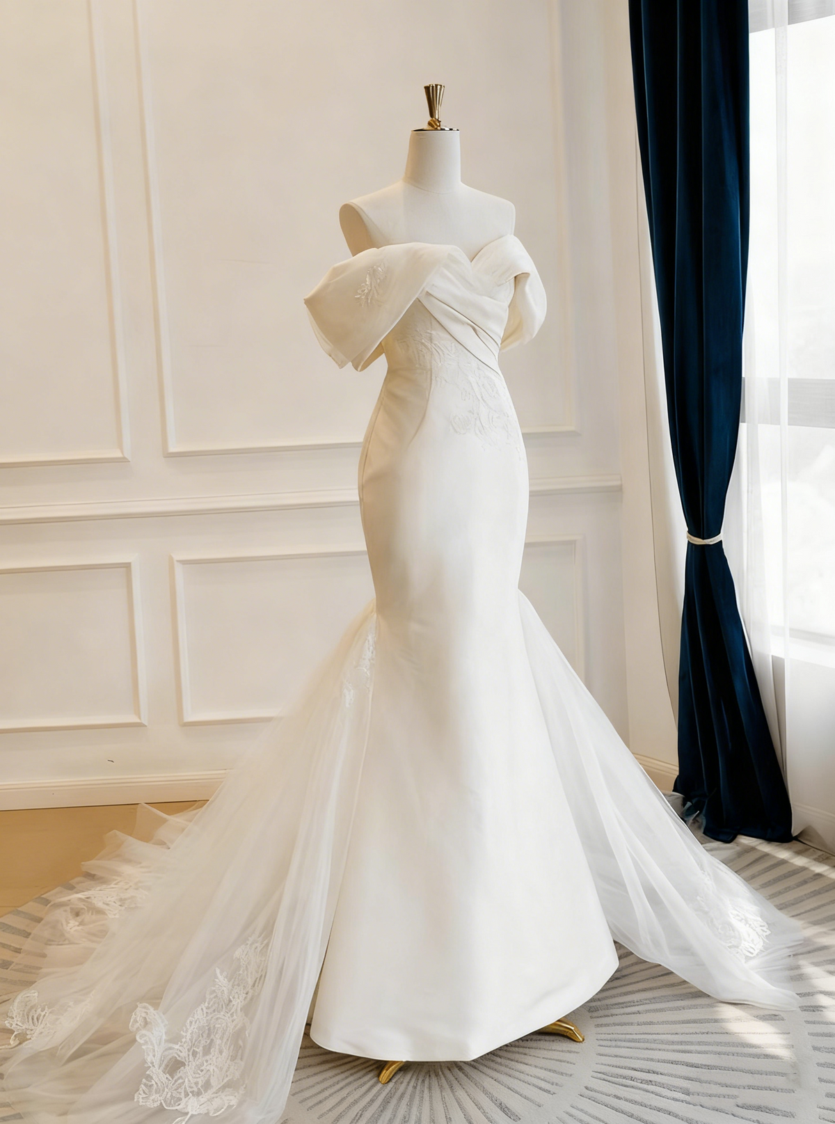 New Arrival Wedding Dress Off Shoulder Pleated Mermaid Wedding Dress      D3829