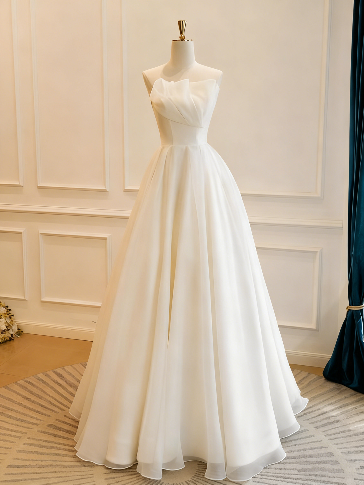 Minimalist Wedding Dress A Line Strapless Pleated Wedding Dress     D3832
