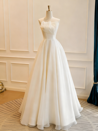 Minimalist Wedding Dress A Line Strapless Pleated Wedding Dress     D3832