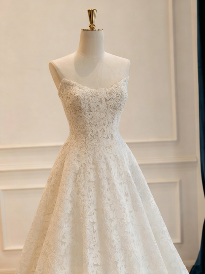 New Arrival Wedding Dress A Line Strapless Pleated Wedding Dress   D3833