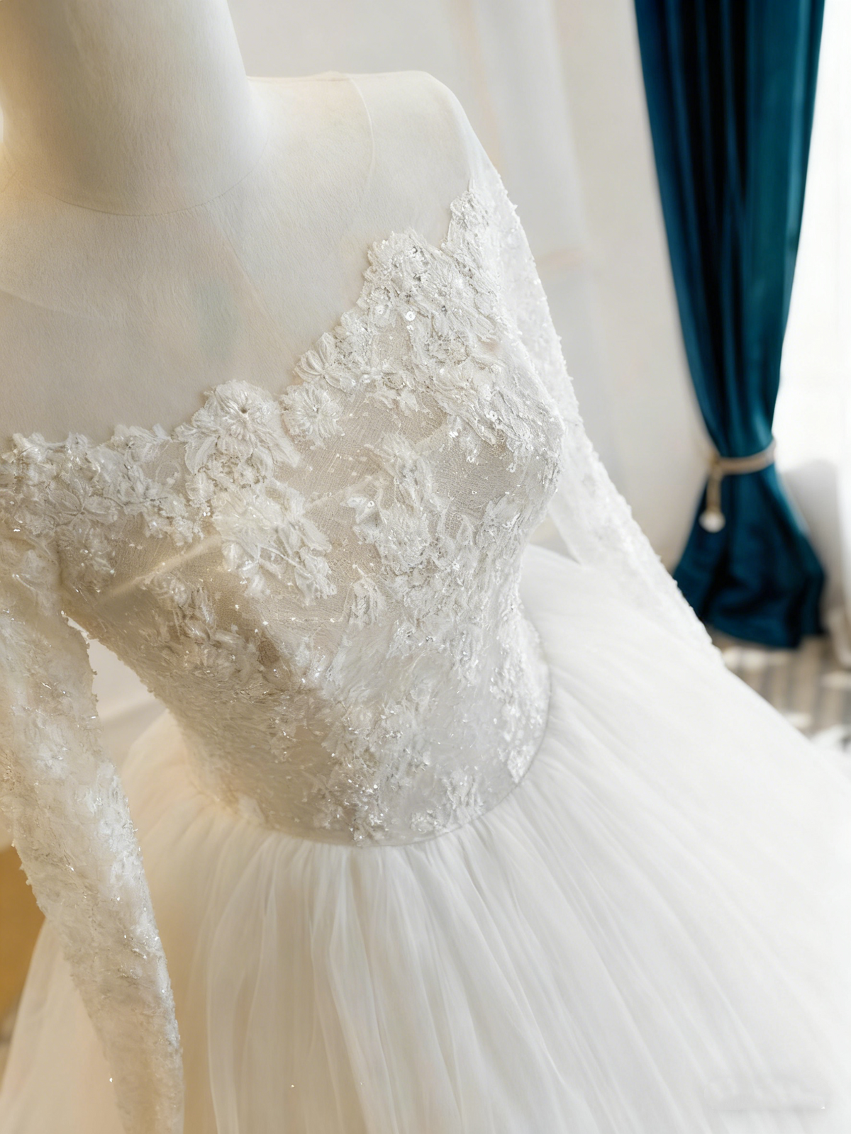 New Design Wedding Dress Off Shoulder Pleated Tulle Wedding Dress  D3835