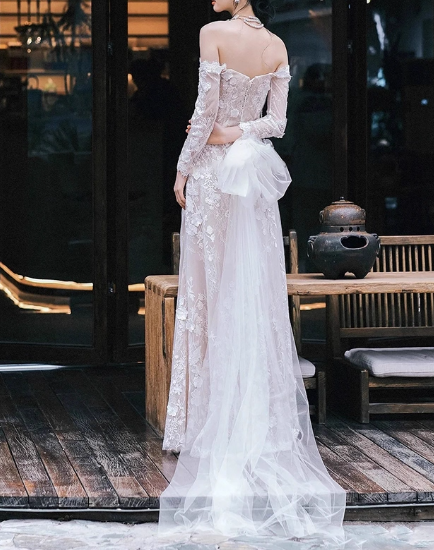 Elegant Wedding Dress Off Shoulder Long Sleeve Wedding Dress  D3866