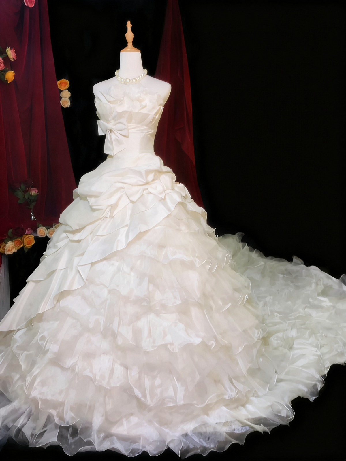 Vintage Wedding Dress Strapless Pleated Tiered Wedding Dress  D3937