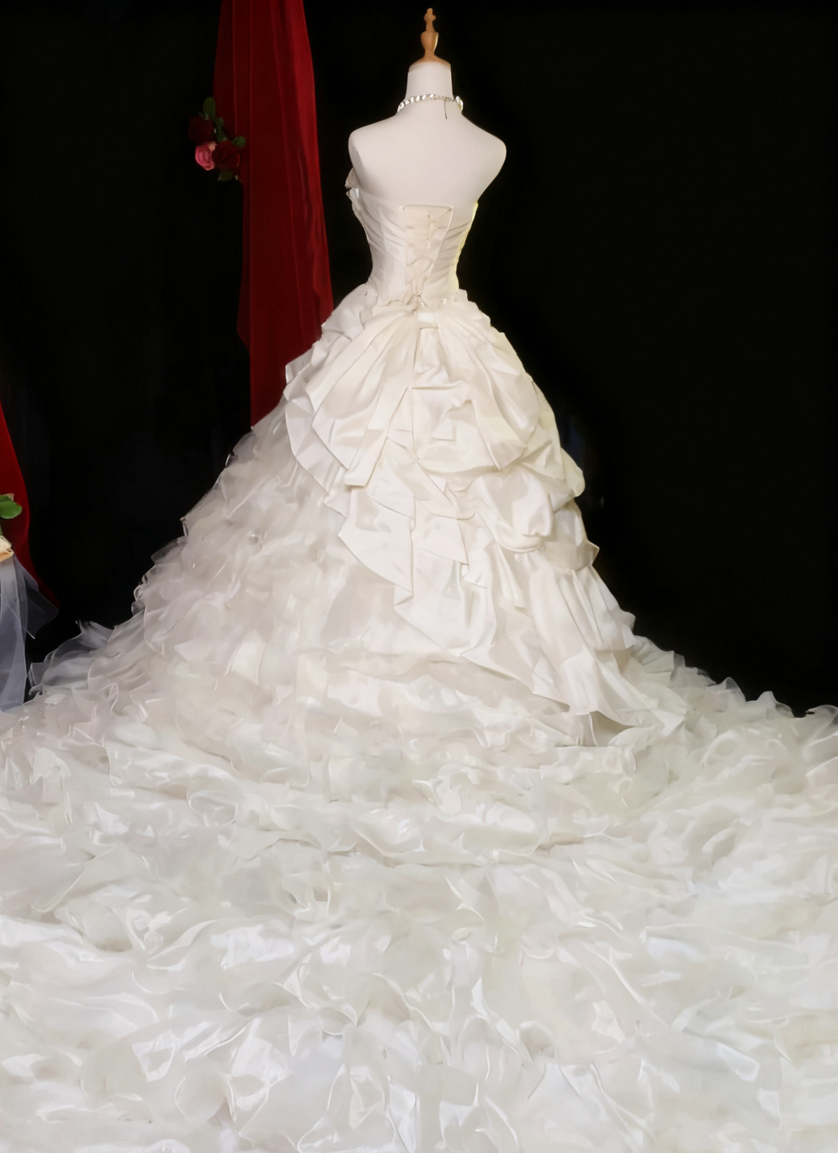 Vintage Wedding Dress Strapless Pleated Tiered Wedding Dress  D3937