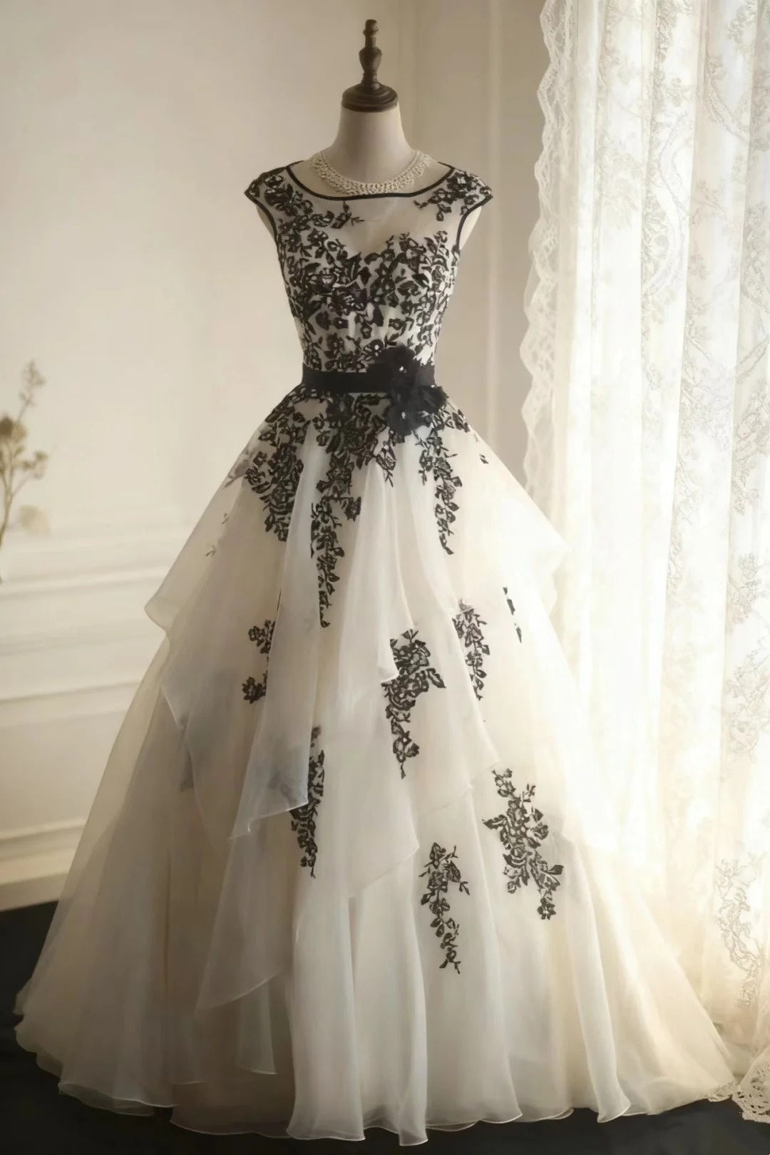 Elegant Prom Dress Crew Neck Pleated Tulle Evening Dress Gala Dress Ball Gown    D3973