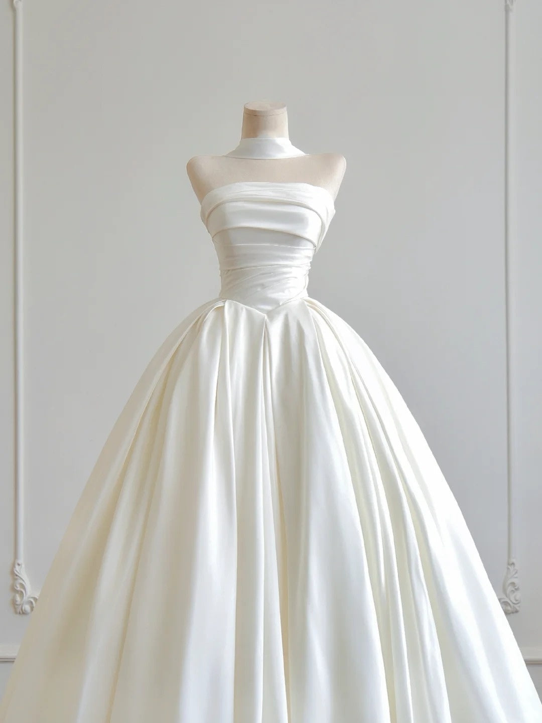 Beauty Wedding Dress Strapless Pleated Wedding Gown  D3393