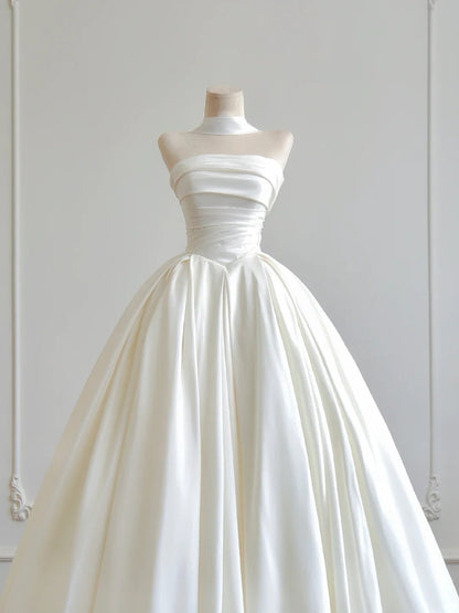 Beauty Wedding Dress Strapless Pleated Wedding Gown  D3393