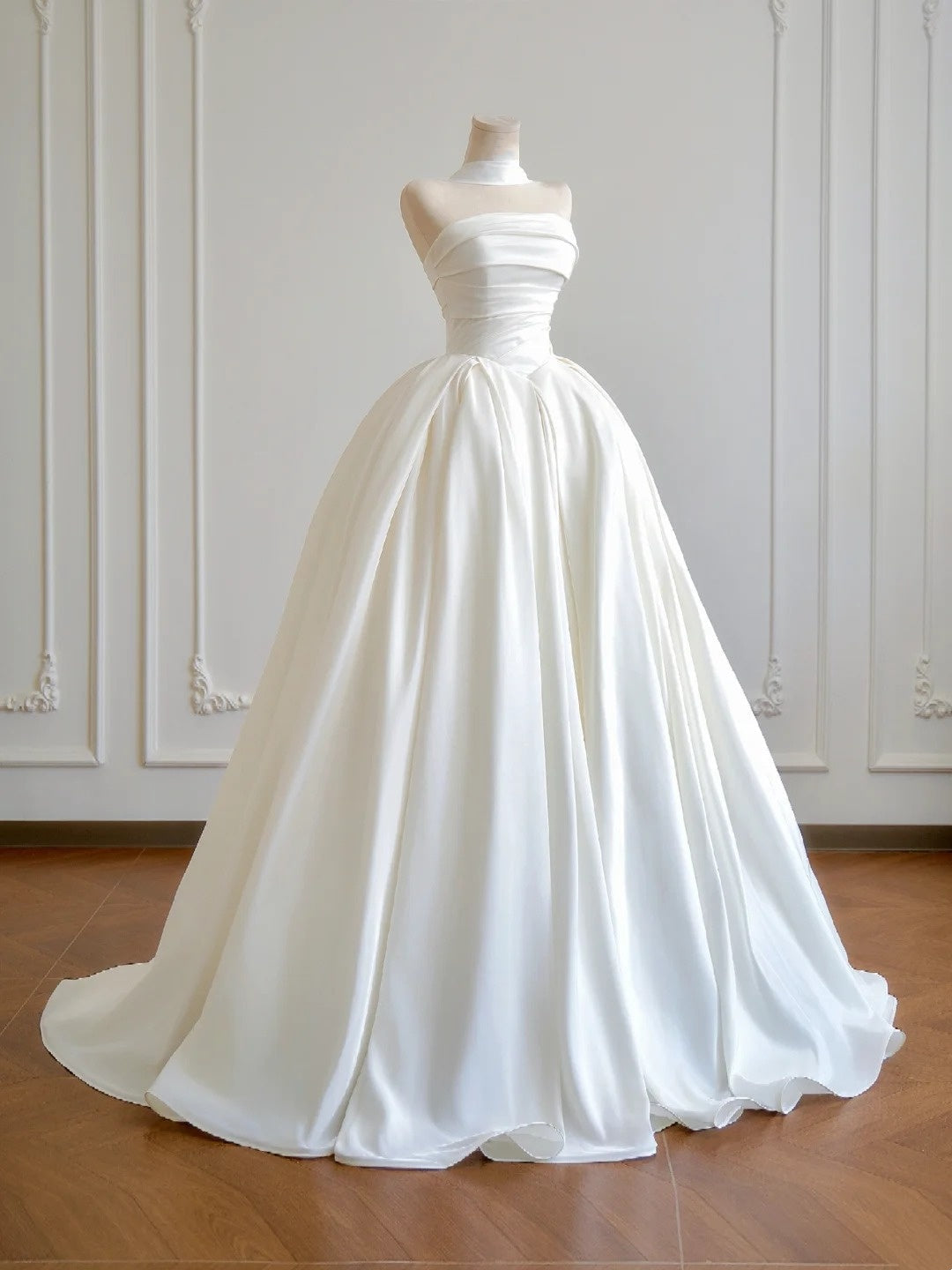 Beauty Wedding Dress Strapless Pleated Wedding Gown  D3393