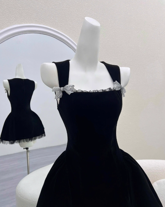 Minimalist Homecoming Dress Black A Line Straps Short Prom Dress Cocktail Dress Birthday Party Dress  D4047