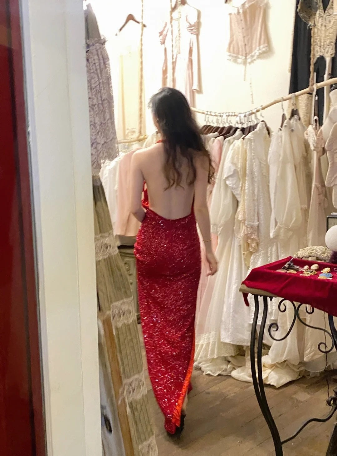 Luxury Prom Dress V-neck Backless Gala Dress Evening Dress Birthday Party Outfits   D4069