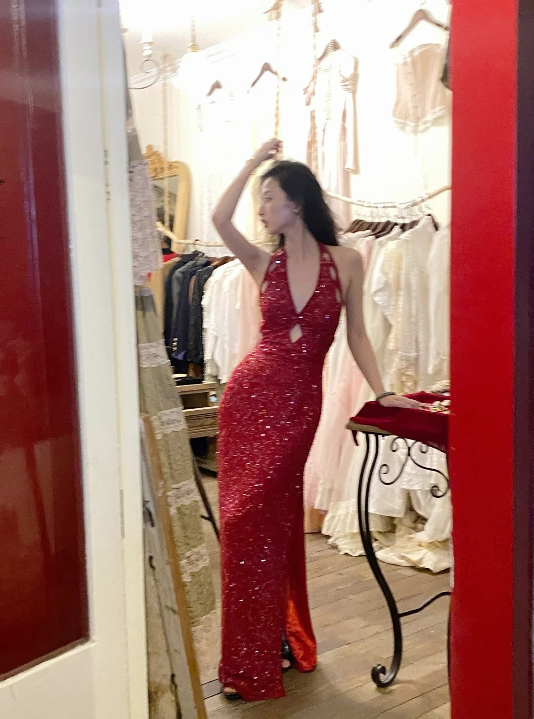 Luxury Prom Dress V-neck Backless Gala Dress Evening Dress Birthday Party Outfits   D4069