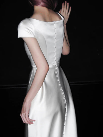 Minimalist Wedding Dress A Line Boat Neck Wedding Dress    D4070