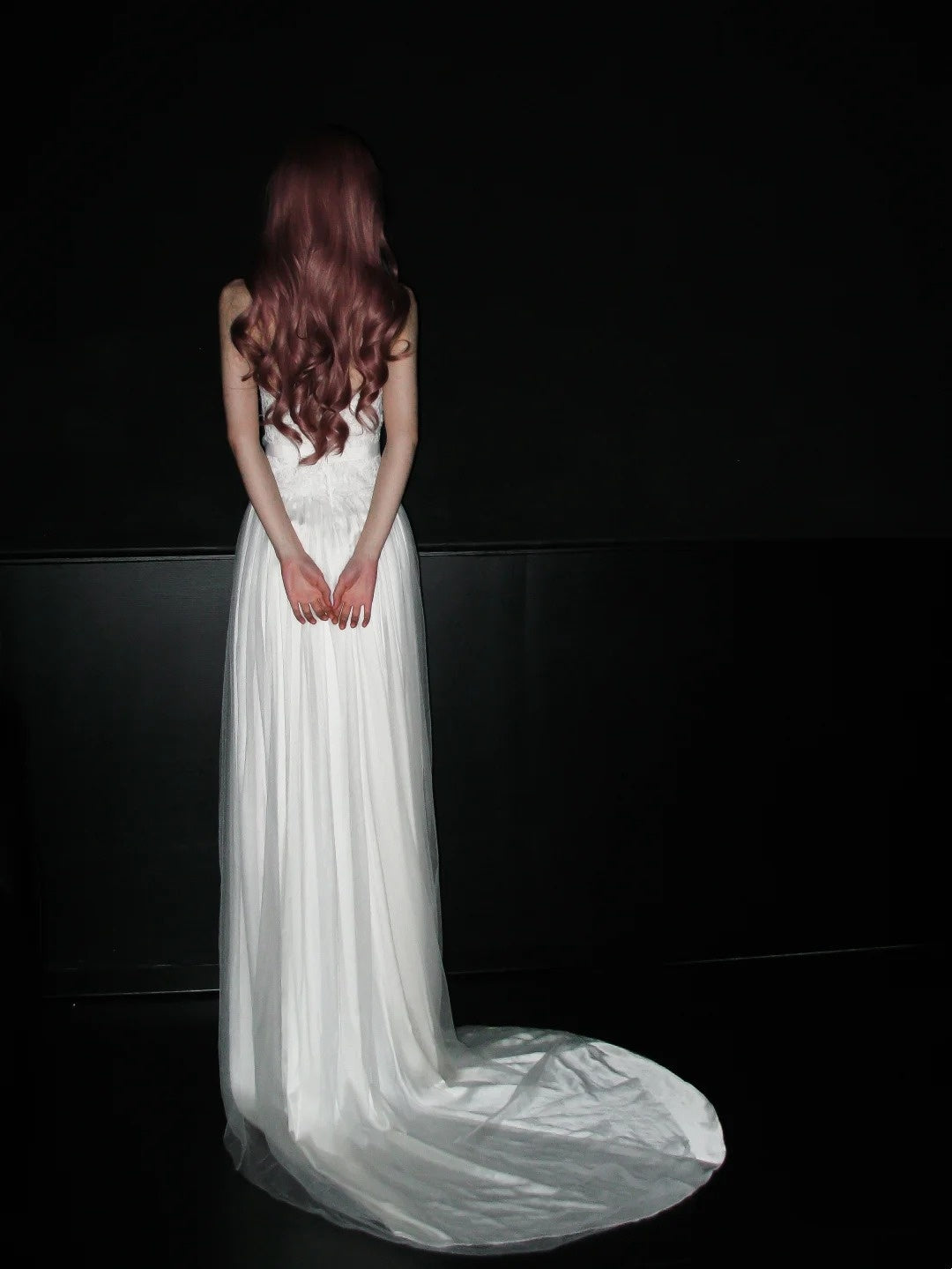New Arrival Wedding Dress Strapless Pleated Tulle Wedding Dress    D4072
