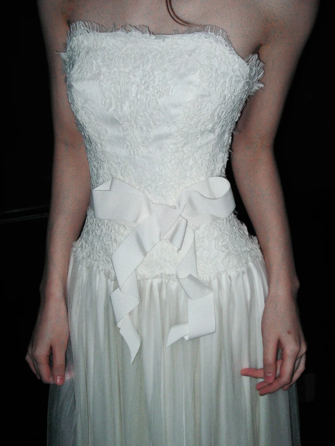New Arrival Wedding Dress Strapless Pleated Tulle Wedding Dress    D4072