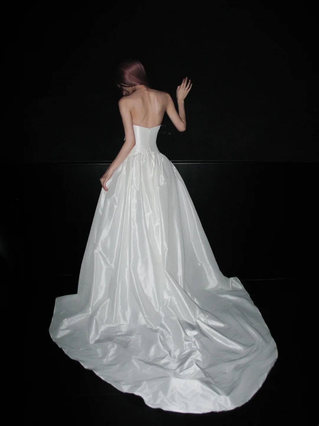 Elegant Wedding Dress Satins Sweetheart Pleated Wedding Dress    D4073