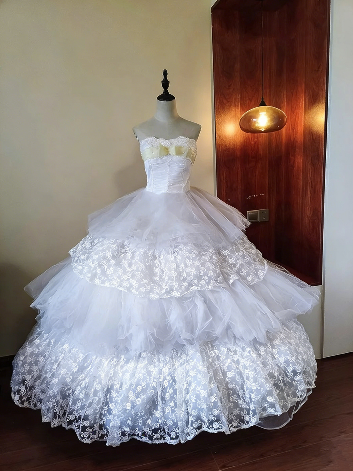 Beauty Prom Dress Strapless Tulle Lace Ball Gown Birthday Party Outfits Evening Dress Sweet 16 Dress     D4094