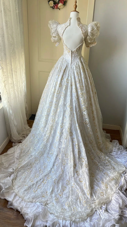Vintage Wedding Dress High Collar Backless Pleated Wedding Dress  D4147