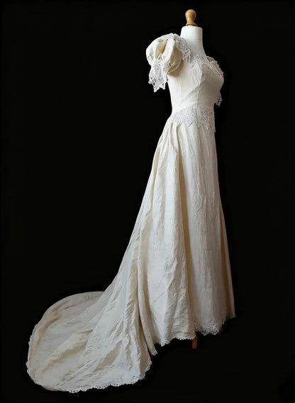 Vintage Wedding Dress A Line Crew Neck Wedding Dress  D4186
