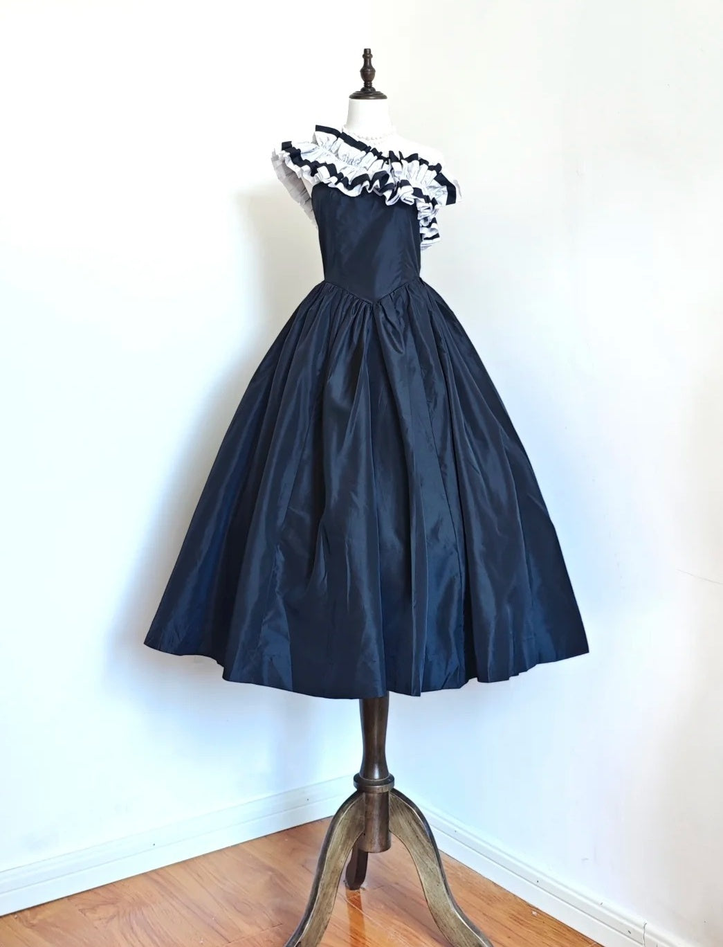 Beauty Prom Dress Dark Blue Off Shoulder Pleated Gala Dress Evening Dress Formal Dress  D4213