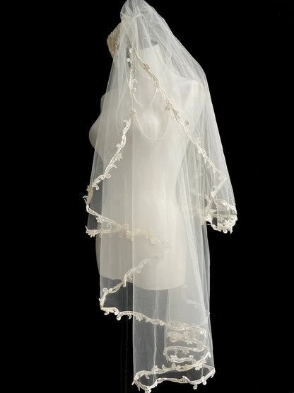 Vintage Wedding Dress Crew Neck Lace Wedding Dress   D4216