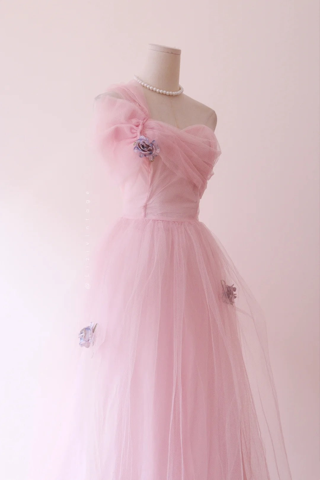 Hot Sale Prom Dress Light Pink Asymmetrical Neck Tulle Evening Dress Gala Dress Party Dress  D4247