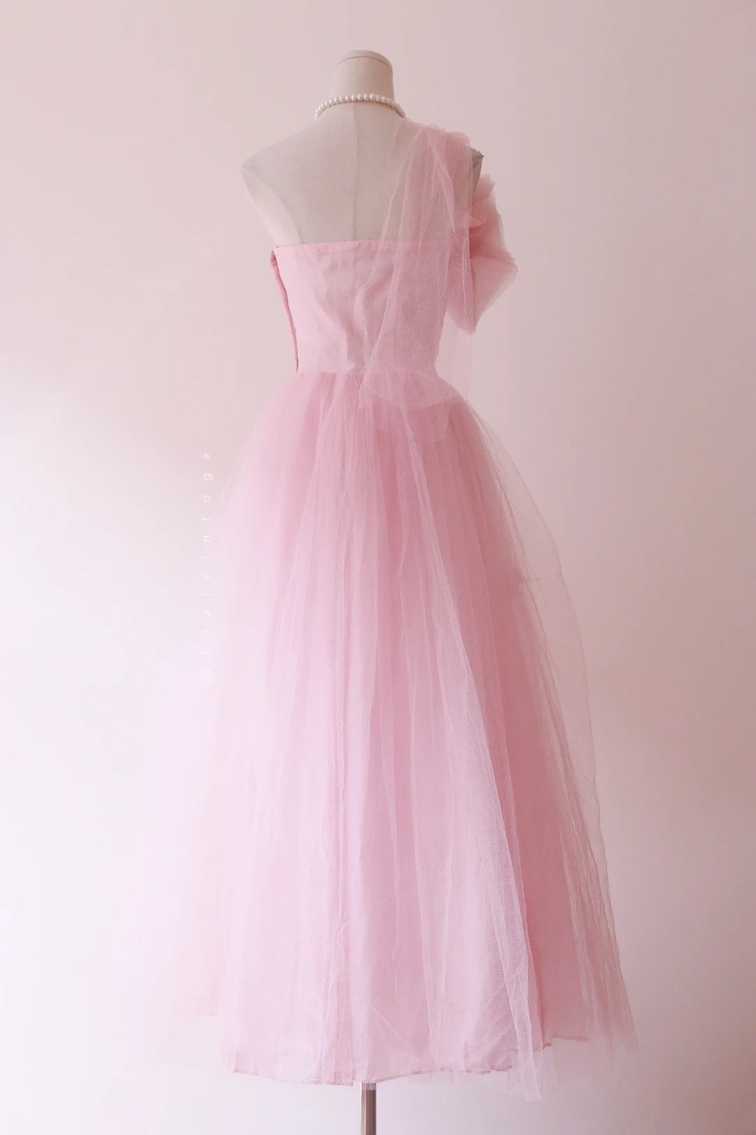 Hot Sale Prom Dress Light Pink Asymmetrical Neck Tulle Evening Dress Gala Dress Party Dress  D4247