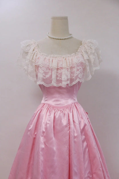 Sweet Prom Dress Square Neck Pleated Lace Ball Gown Evening Dress Quinceanera Dress Birthday Party Dress       D4250