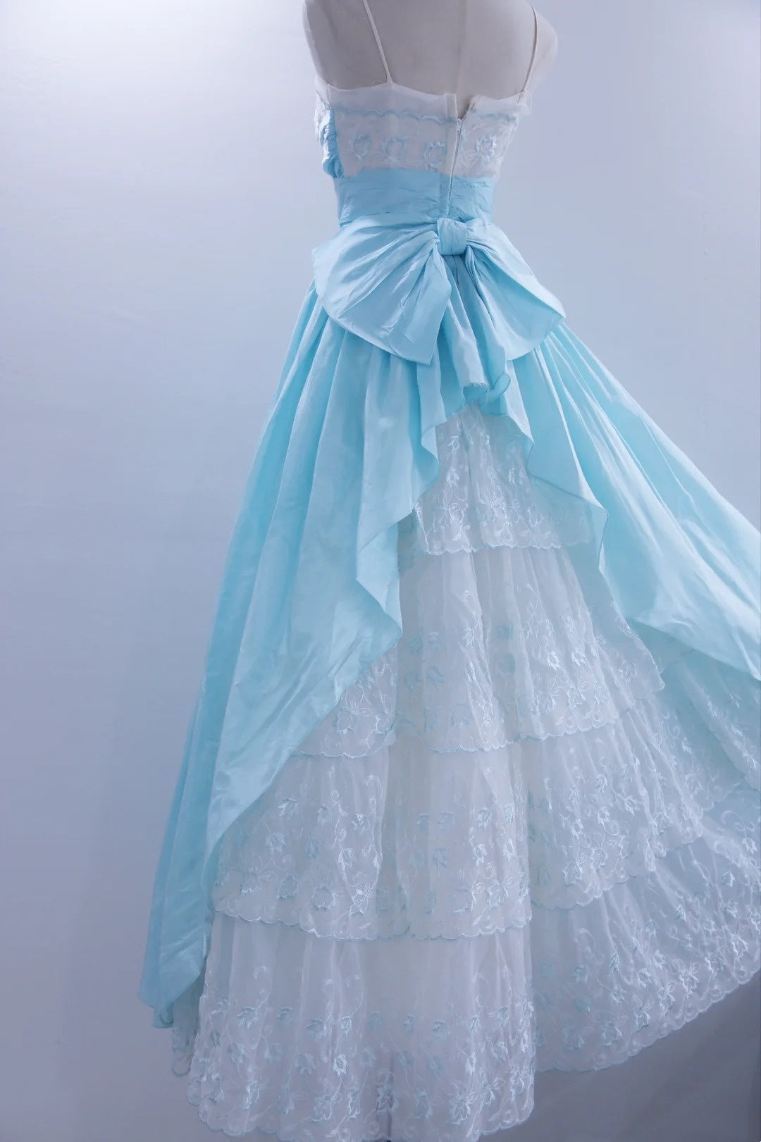 New Design Prom Dress Baby Bule Spaghetti Straps Pleated  Evening Dress Birthday Party Dress Formal Dress  D4256