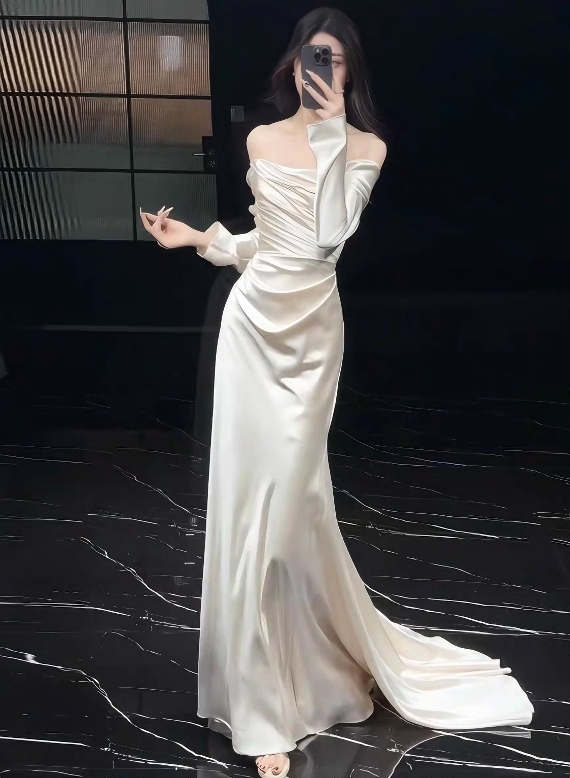 Minimalist Wedding Dress Off Shoulder Long Sleeves Pleated Wedding Dress    D4309