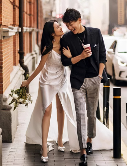 Minimalist Wedding Dress V-neck Slit Wedding Dress   D4318