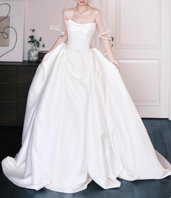 New Arrival Wedding Dress Strapless Pleated Wedding Dresses   D4324