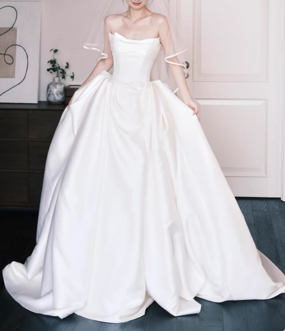 New Arrival Wedding Dress Strapless Pleated Wedding Dresses   D4324