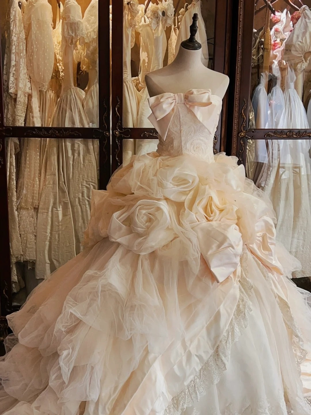 Beauty Wedding Dress Strapless Tulle Flower Wedding Dress  D4335