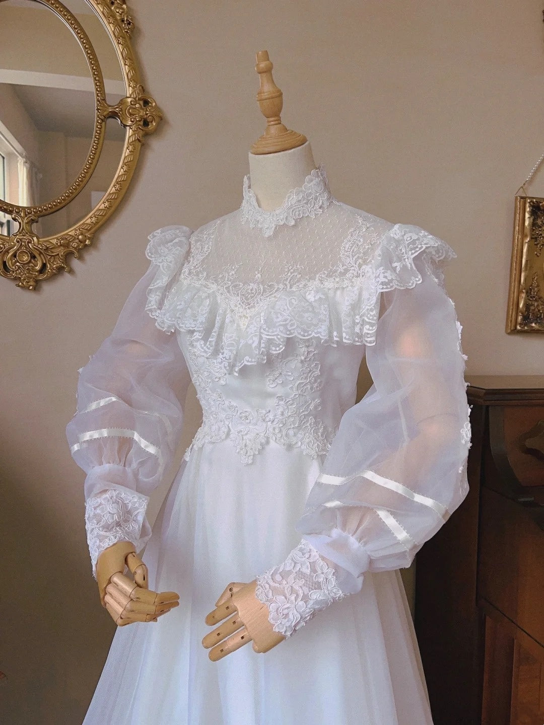 Stunning Wedding Dress A Line High Collar Tulle Pleated Wedding Dress  D4344