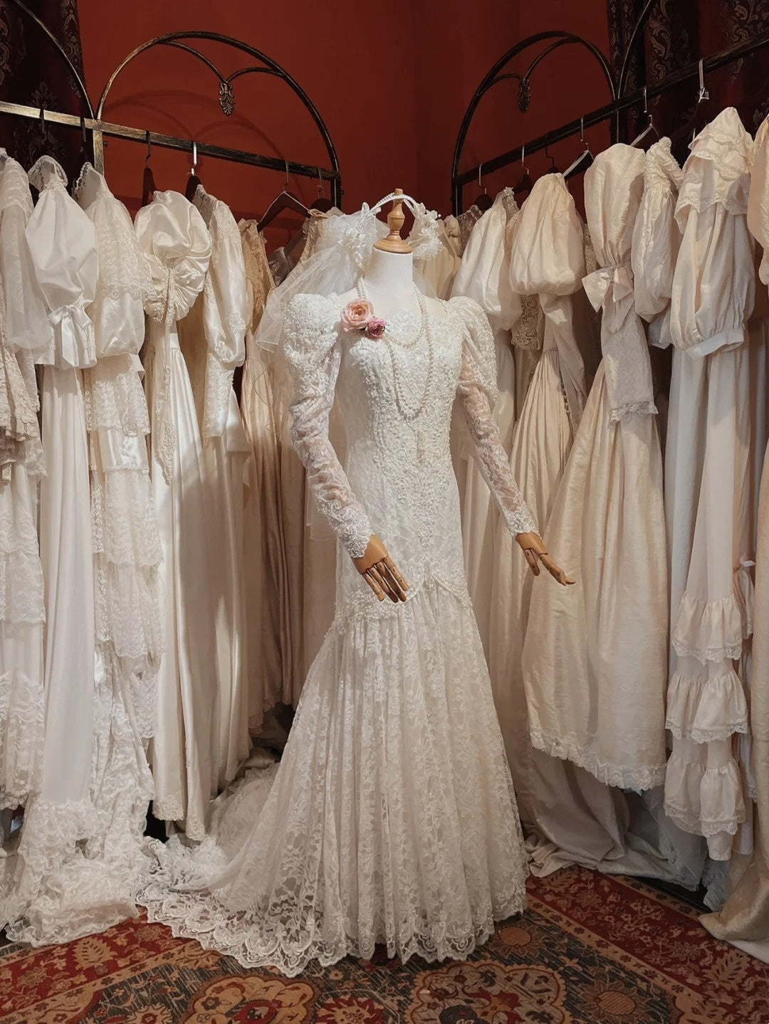 Vintage Wedding Dress Asymmetrical Neck Long Sleeves Mermaid Wedding Dresses   D4367