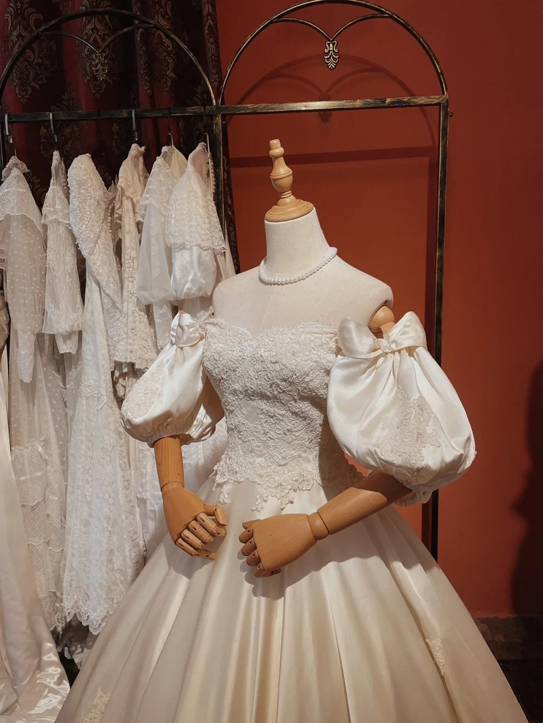 Vintage Wedding Dress Off Shoulder Pleated Wedding Dress  D4375